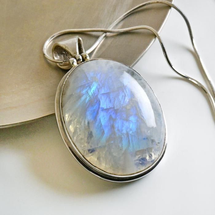 pierre de lune pierre de lune