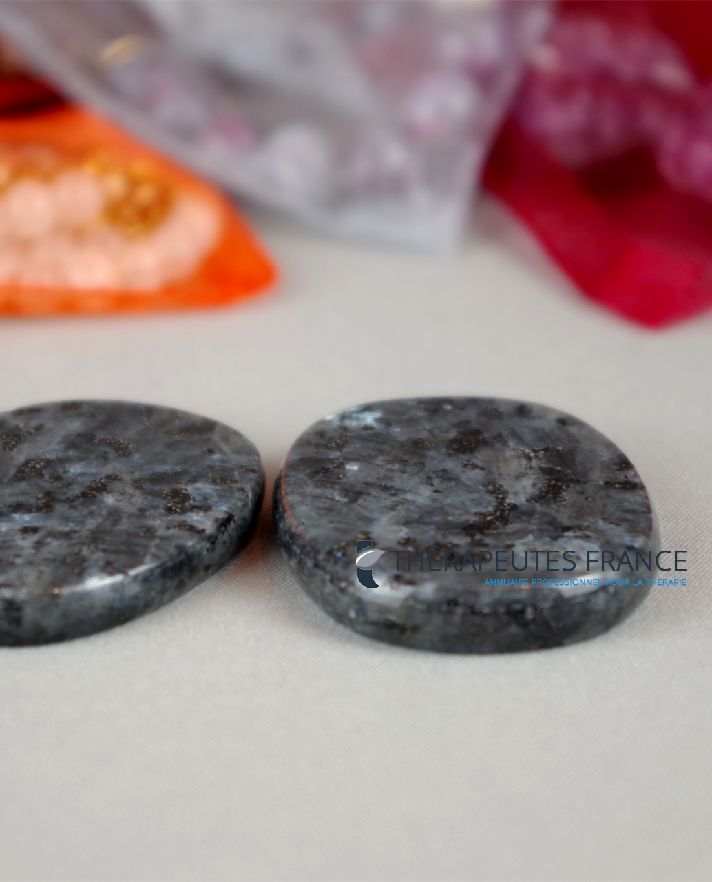 Pierre plate larvikite